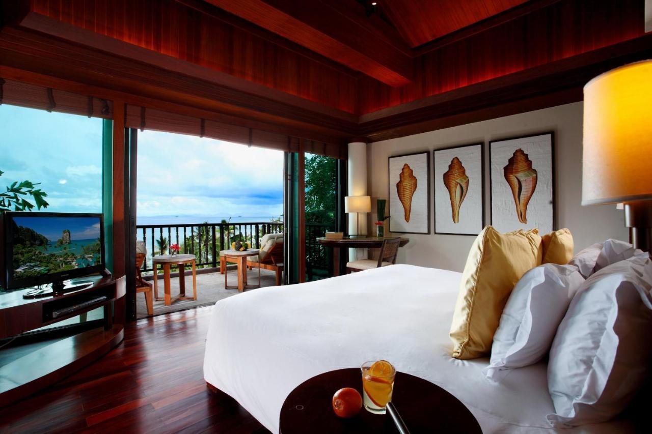 Centara Grand Beach Resort & Villas Krabi Ao Nang Exterior photo A bedroom at the resort