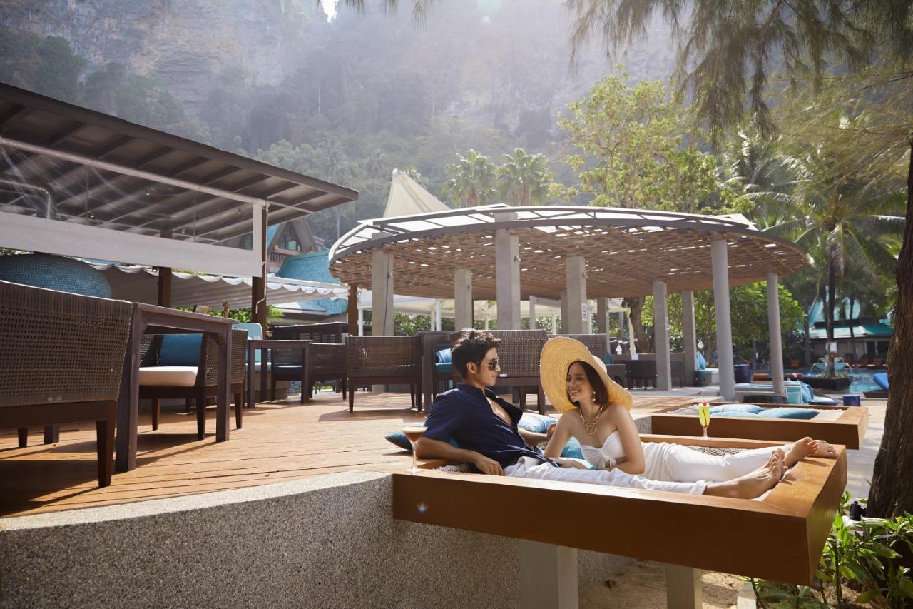 Centara Grand Beach Resort & Villas Krabi Ao Nang Exterior photo The resort's pool