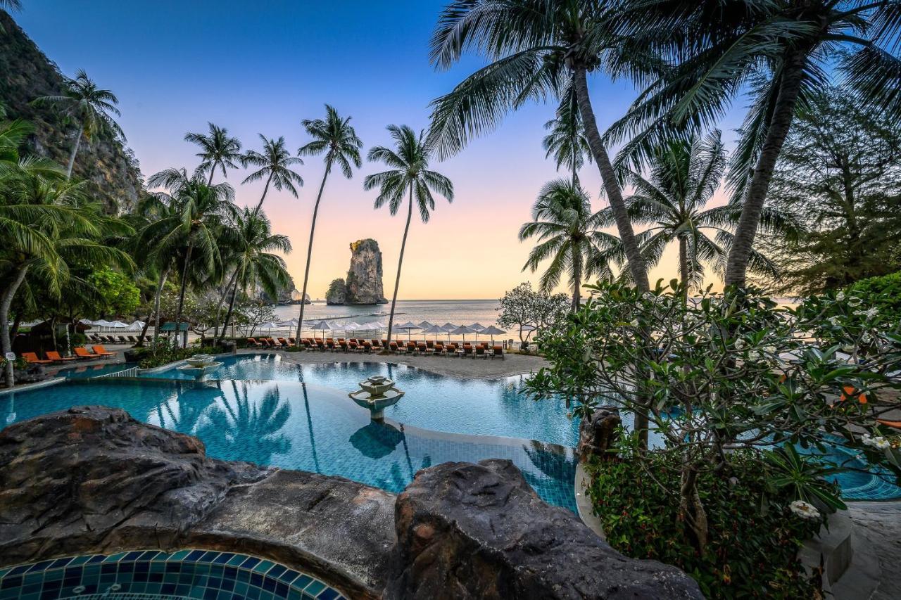 Centara Grand Beach Resort & Villas Krabi Ao Nang Exterior photo The Rock Pool at The Rocks